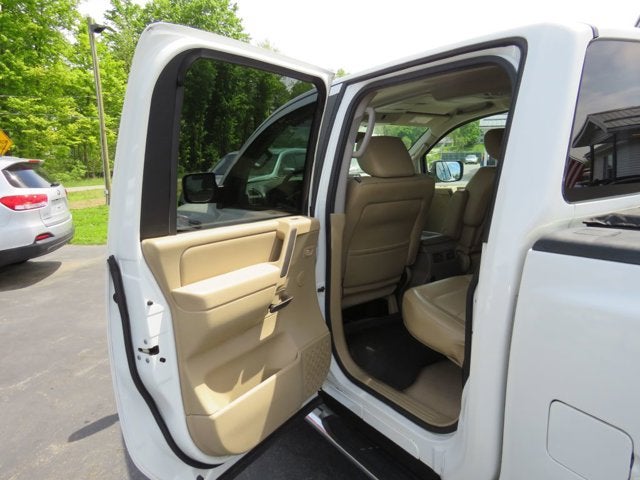 2014 Nissan Titan SL