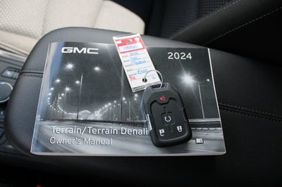 2024 GMC Terrain SLE