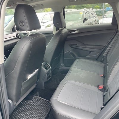 2025 Volkswagen Taos SE Black
