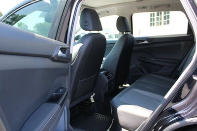 2025 Volkswagen Taos SE Black