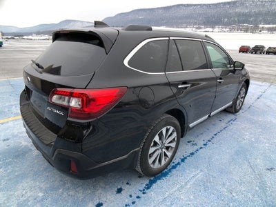 2018 Subaru Outback Touring