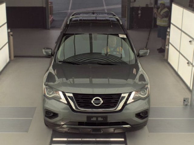 2020 Nissan Pathfinder S
