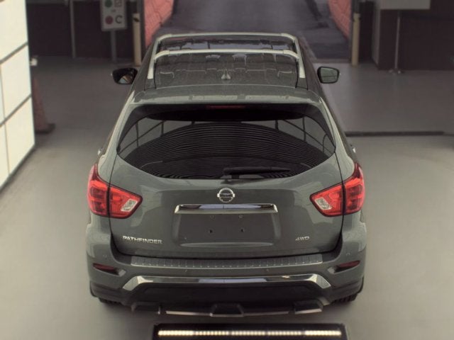 2020 Nissan Pathfinder S