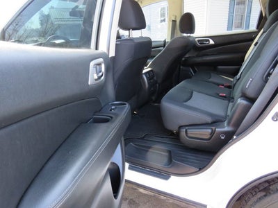 2019 Nissan Pathfinder S