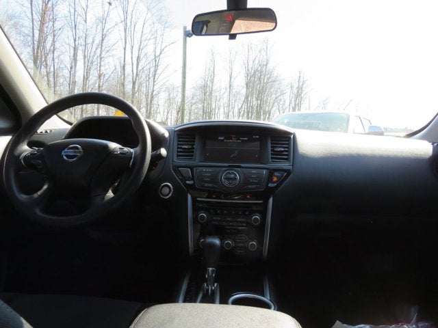 2019 Nissan Pathfinder S