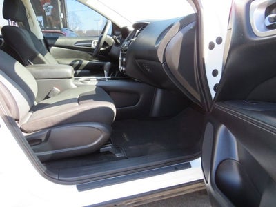 2019 Nissan Pathfinder S