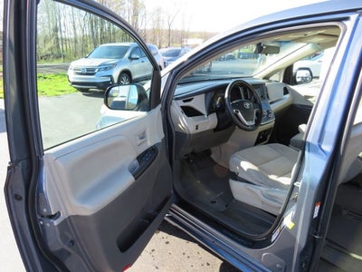 2015 Toyota Sienna L