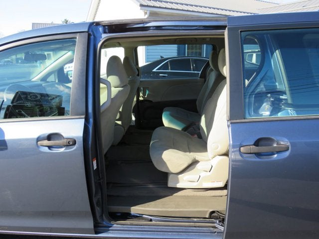 2015 Toyota Sienna L