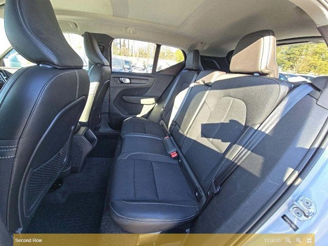 2020 Volvo XC40 Momentum