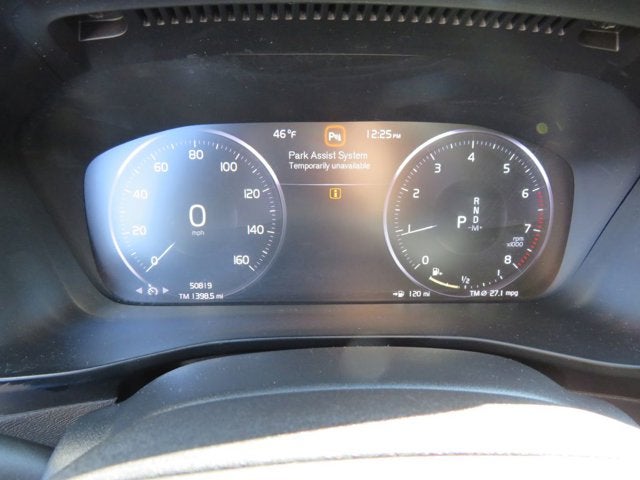 2020 Volvo XC40 Momentum