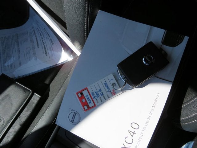 2020 Volvo XC40 Momentum